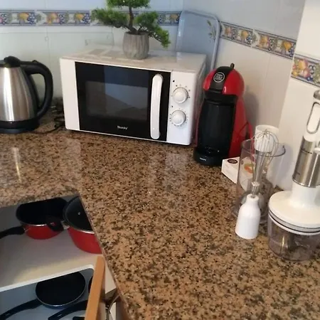 Bright & Spacious Apt - Panoramic Views! Apartment